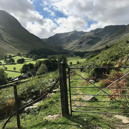 Helvellyn With View - Double Or Twin Apartment Penrith